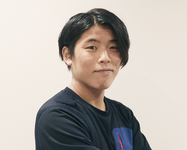 スタッフ 岩井稜一郎